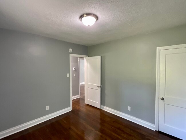 Building Photo - 2717 Margaret Ct