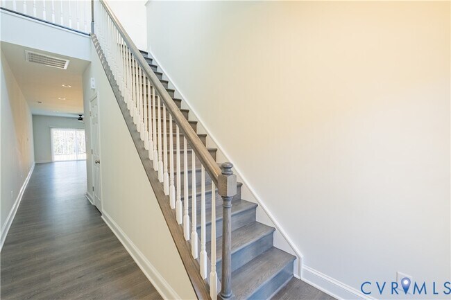 Building Photo - 6837 Leire Ln