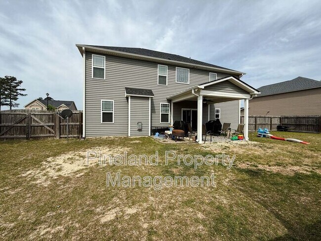 Building Photo - 3935 Standardbred Dr