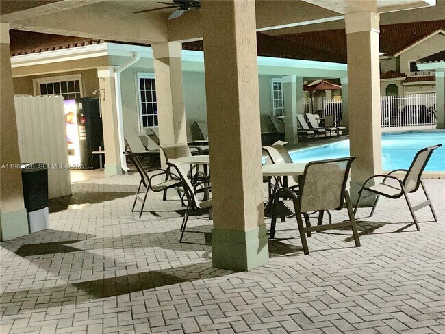 Building Photo - 10901 NW 88th Terrace