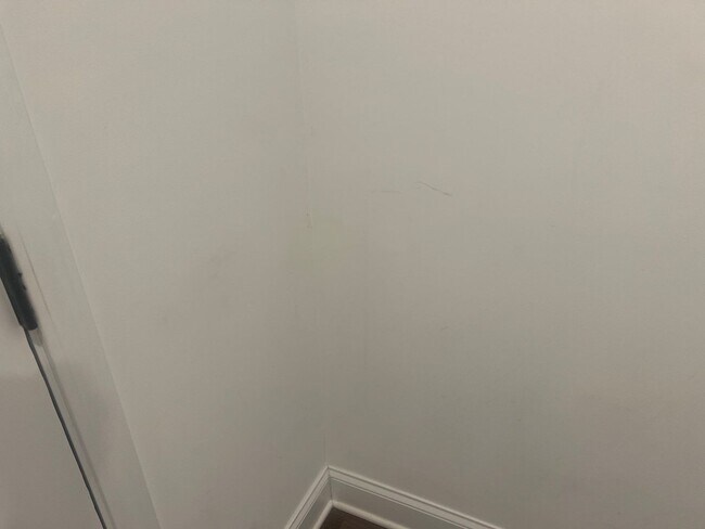 Building Photo - 312 Traywick Pl