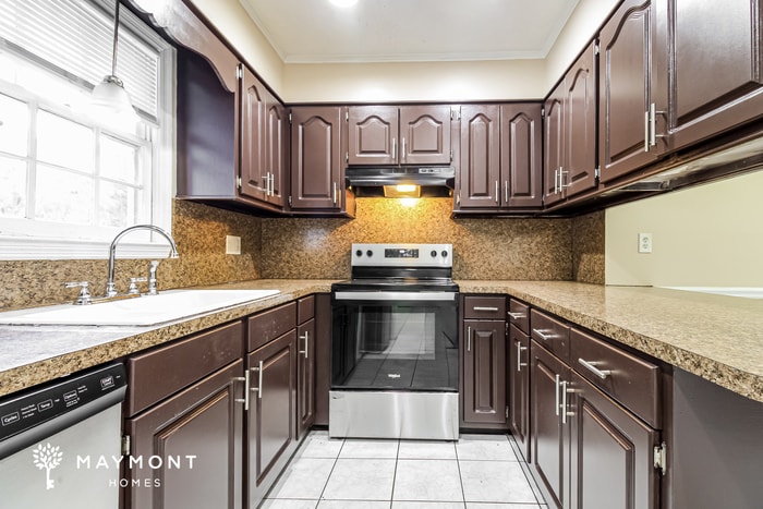 Building Photo - 306 Gippy Dr
