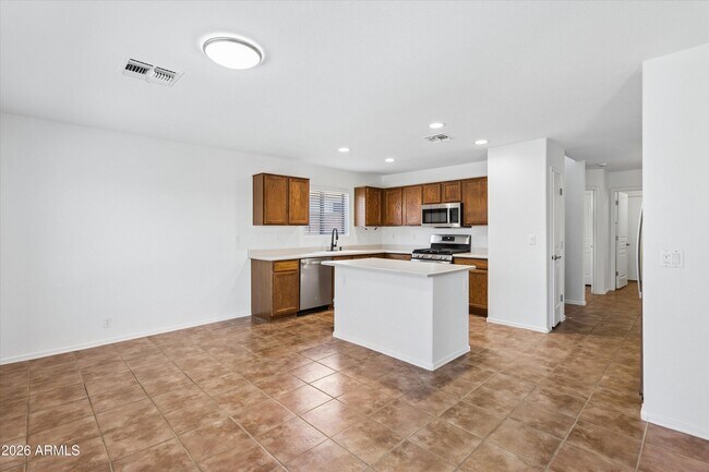 Building Photo - 5120 E Via Dona Rd