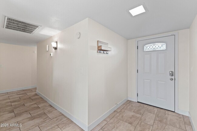 Building Photo - 5245 E Acoma Dr