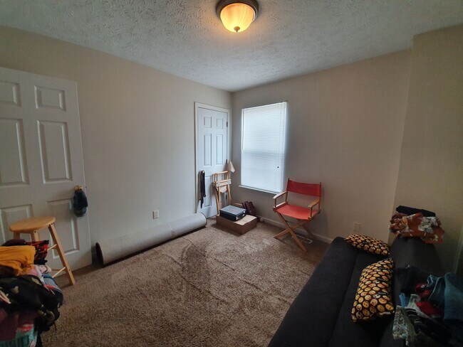 Building Photo - 16515 Lipton Ave