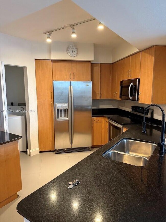 Building Photo - 1830 Radius Dr