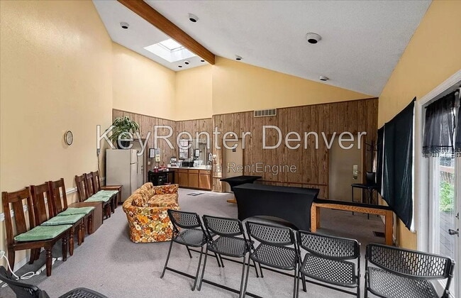 Building Photo - 1830 Newland Ct