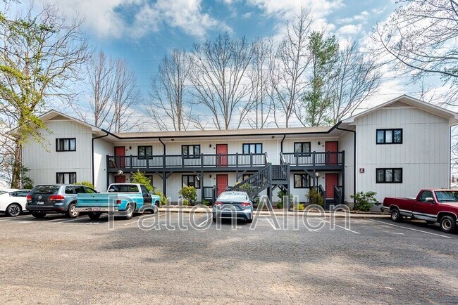 Building Photo - 104 Glenn Bridge Rd