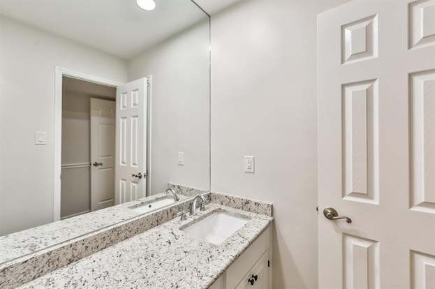 Building Photo - 12848 Westleigh Dr