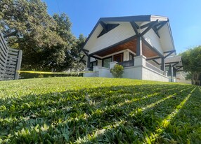 Building Photo - 6902 N Figueroa St