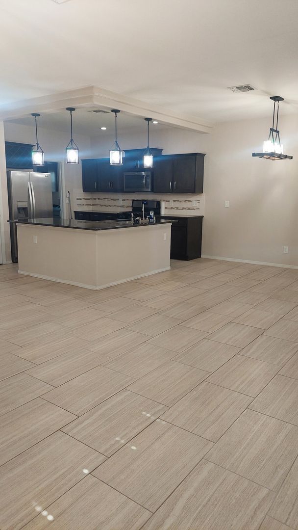 Building Photo - Backyard Oasis!!!  Beautiful 4 bedroom 2.5 bathroom 2 story home on corner lot!
