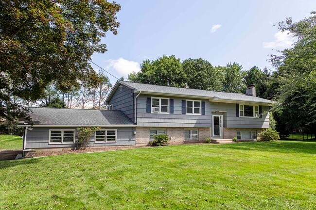 Building Photo - 73 Paschal Dr