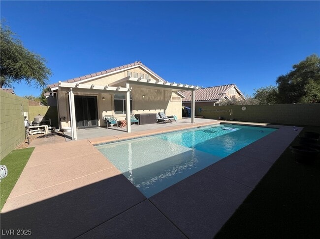 Building Photo - 5721 Bullhead St