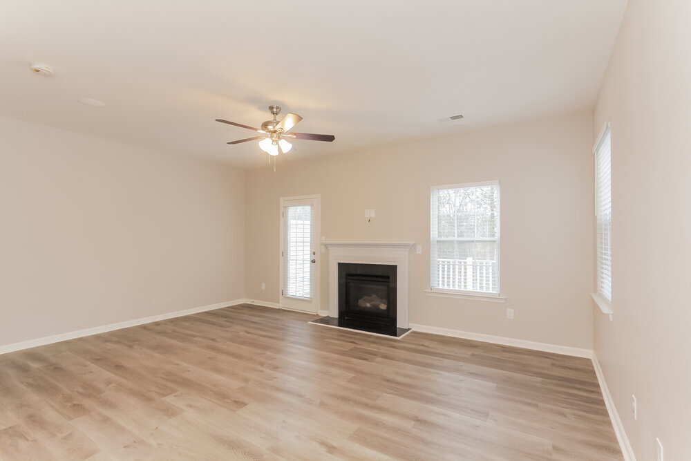 Building Photo - 9948 Evergreen Terrace Dr