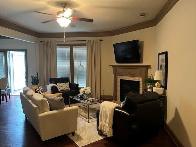 Building Photo - 665 Township Cir