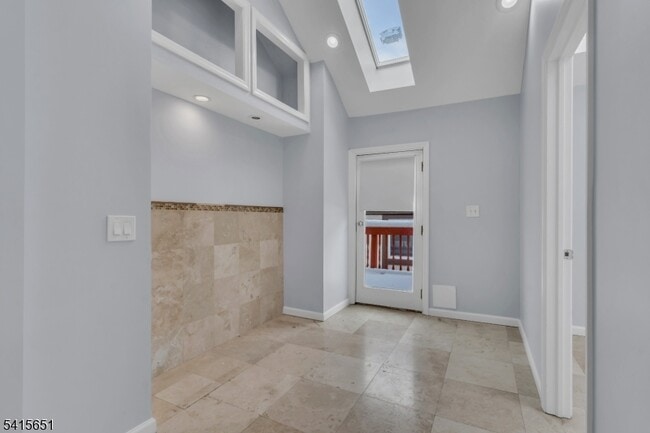 Building Photo - 323 Van Houten Ave