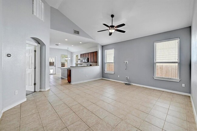 Building Photo - 16316 McAloon Way