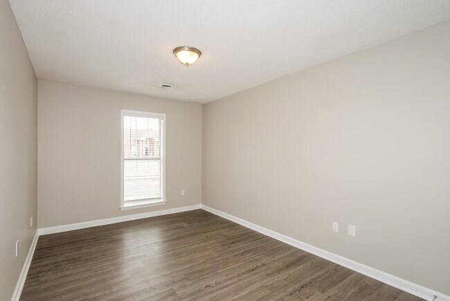 Building Photo - 5363 Autumn Forrest Dr