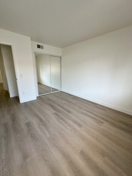 Building Photo - 10125 De Soto Ave
