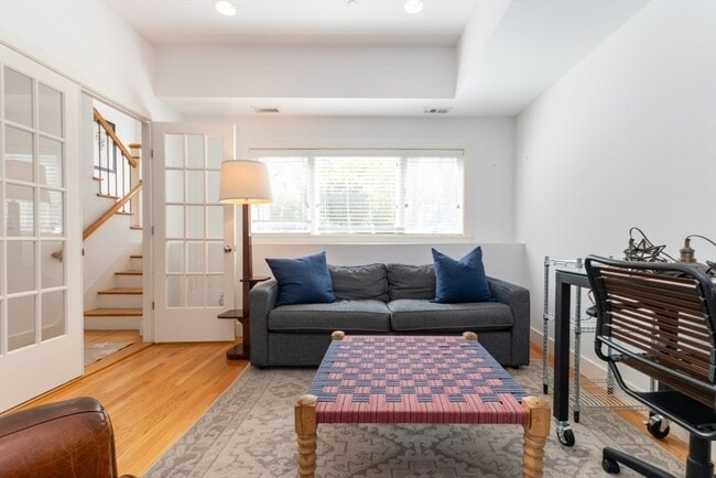 Building Photo - 769 Heath St