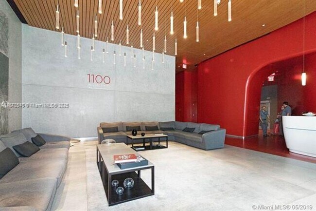 Building Photo - 1100 S Miami Ave