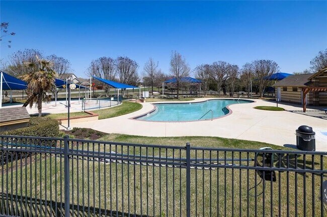 Building Photo - 1102 Deer Horn Cove