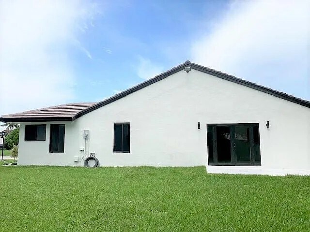 Building Photo - 7168 SW 103rd Court Cir