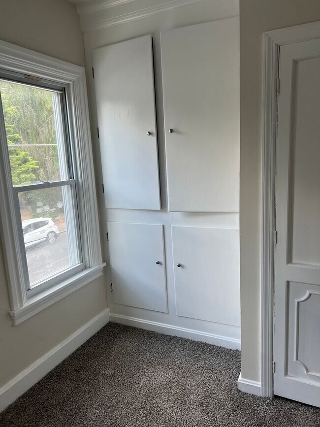 Building Photo - Newly renovated 2 bedroom House near Carlisle school complex