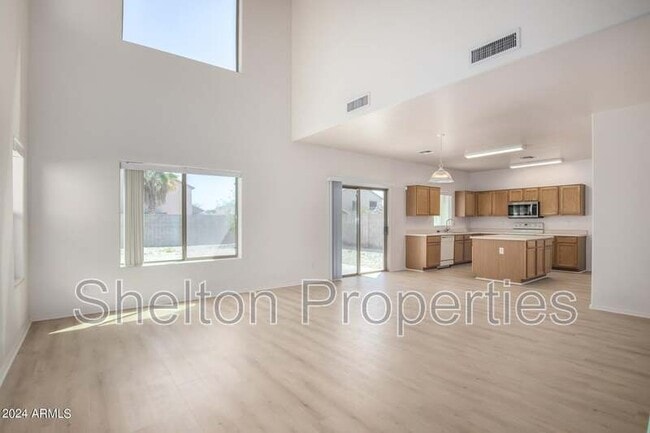 Building Photo - 17229 W Caribbean Ln