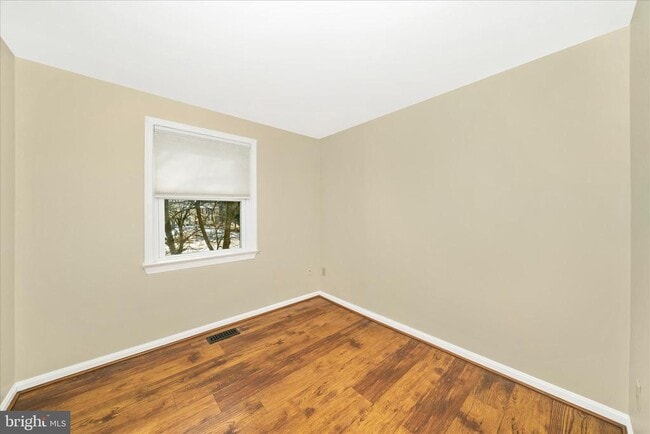 Building Photo - 106 Lamont Ln