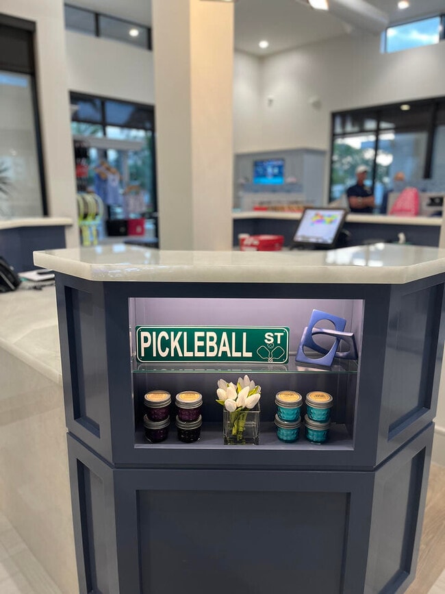 Building Photo - 16032 Lomond Hills Trail