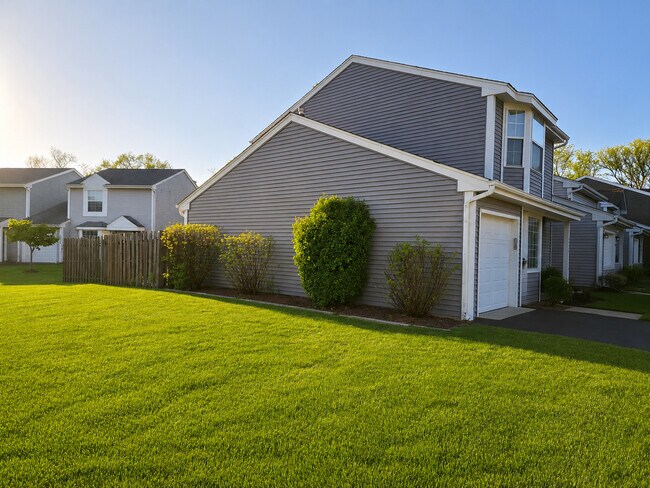 Building Photo - 3416 Greenwich Ln