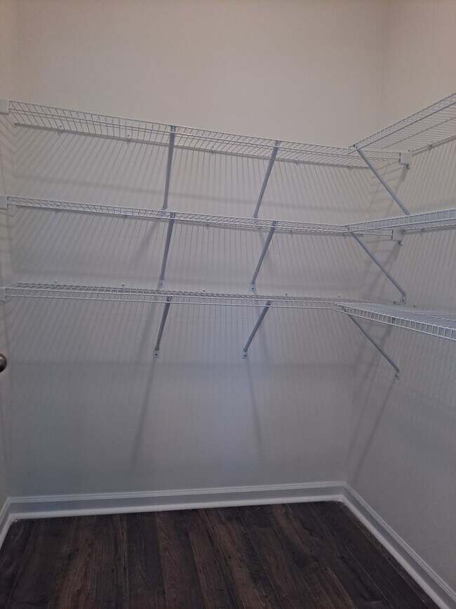 Building Photo - 7215 Jumping Jack Ln