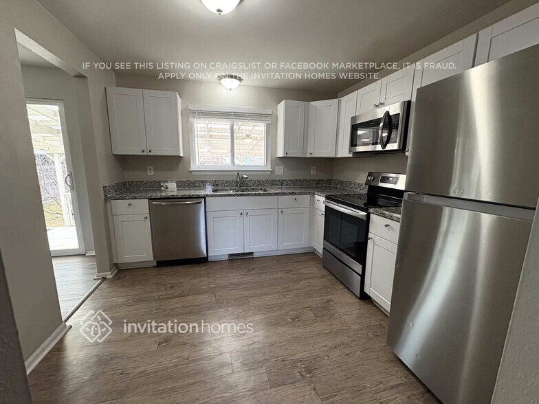 Building Photo - 12277 Birch St