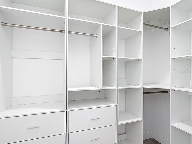 Building Photo - 159 Antilla Dr