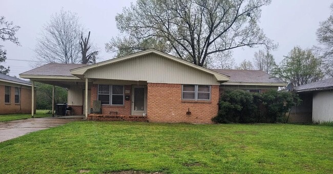 Primary Photo - 637 Woodmont Pl