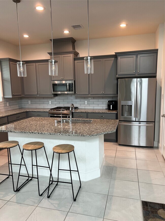 Building Photo - 4971 Carranza Ct