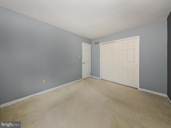 Building Photo - 252 Copper Beech Dr