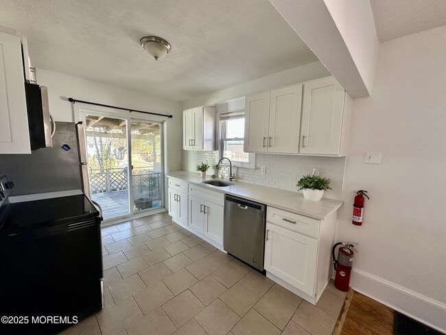 Building Photo - 139 Otis Ave