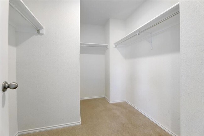 Building Photo - 7929 Arezzo Dr