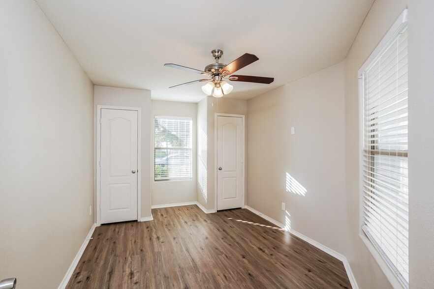 Building Photo - 9614 Brandon Rock Lane