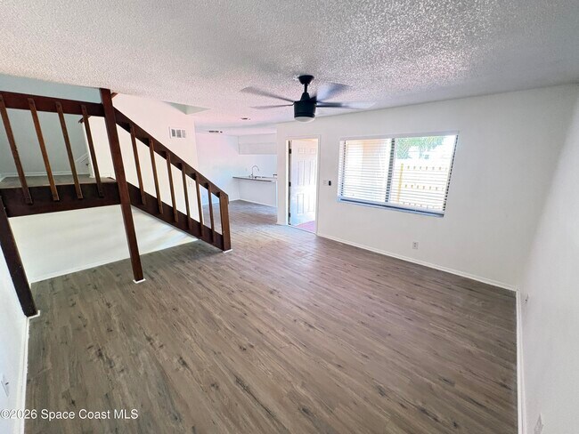 Building Photo - 8787 Live Oak Ct