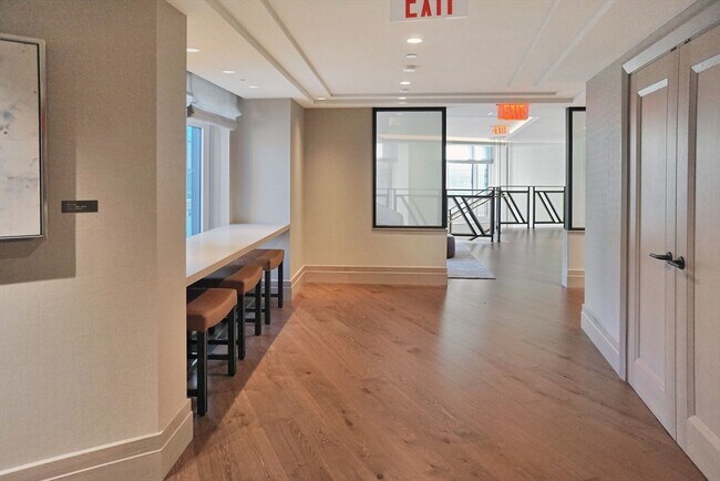 Building Photo - 100 Lovejoy Pl