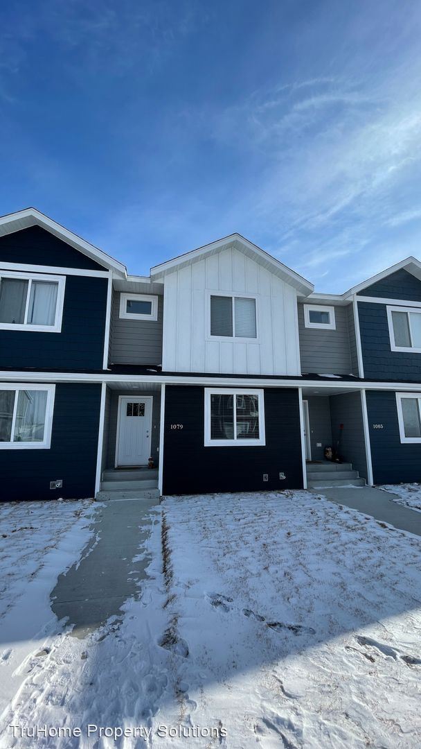 Building Photo - 3 br, 3.5 bath House - 1079 Thames Court