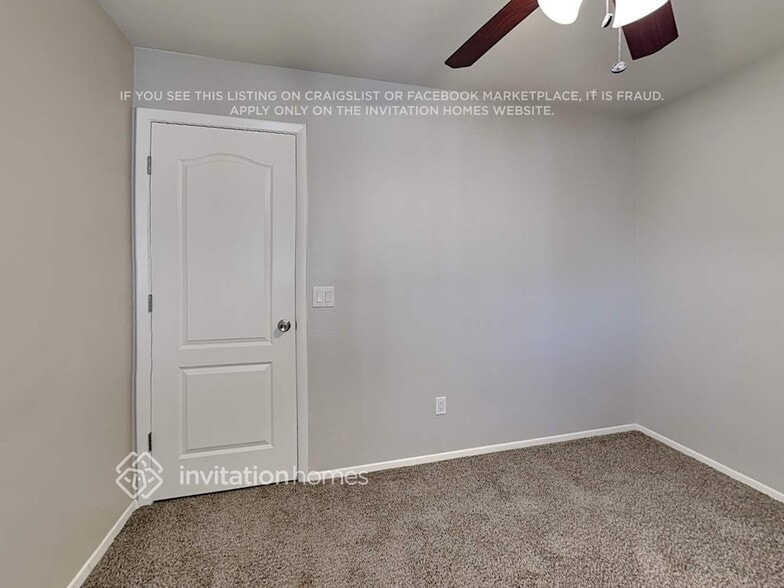 Building Photo - 4895 S Pagosa Cir