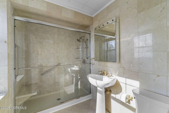 Building Photo - 700 Ocean Ave N