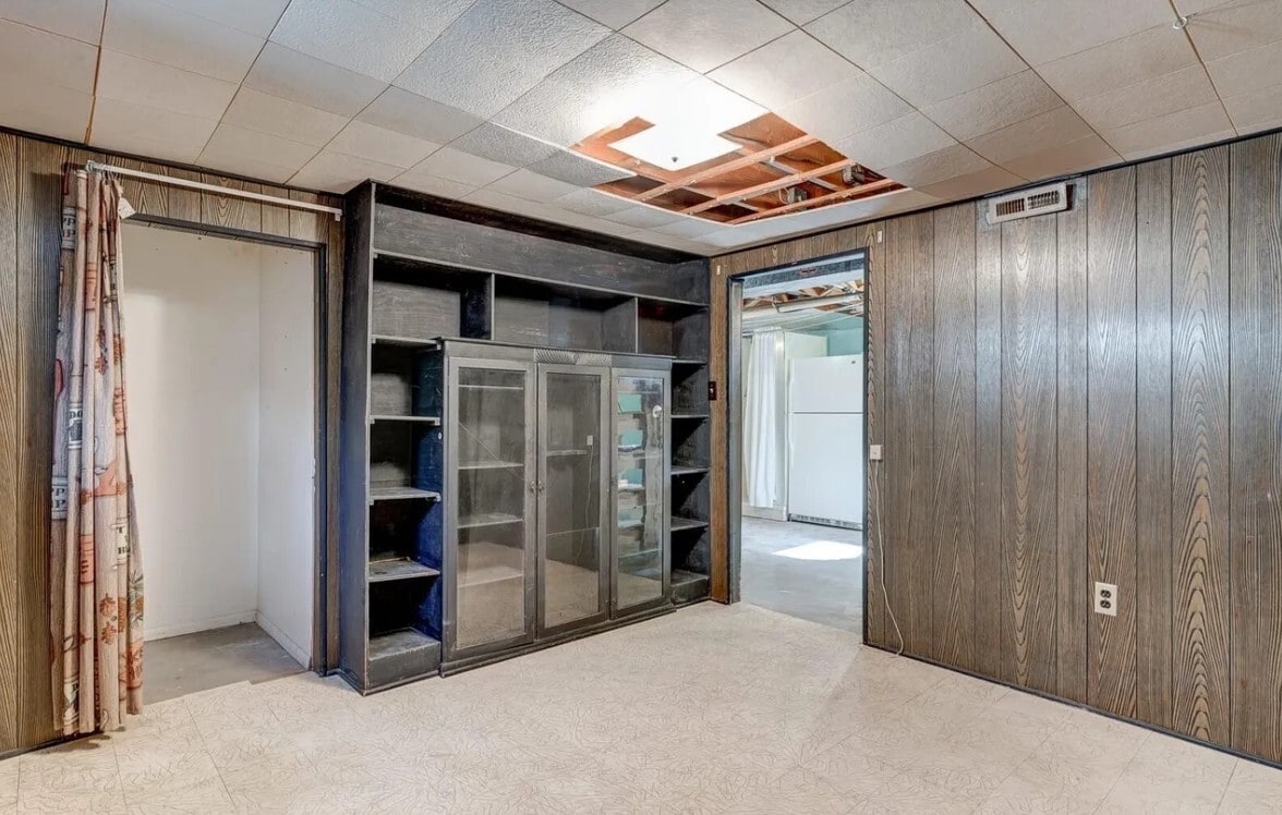 Building Photo - 3055 Victor St