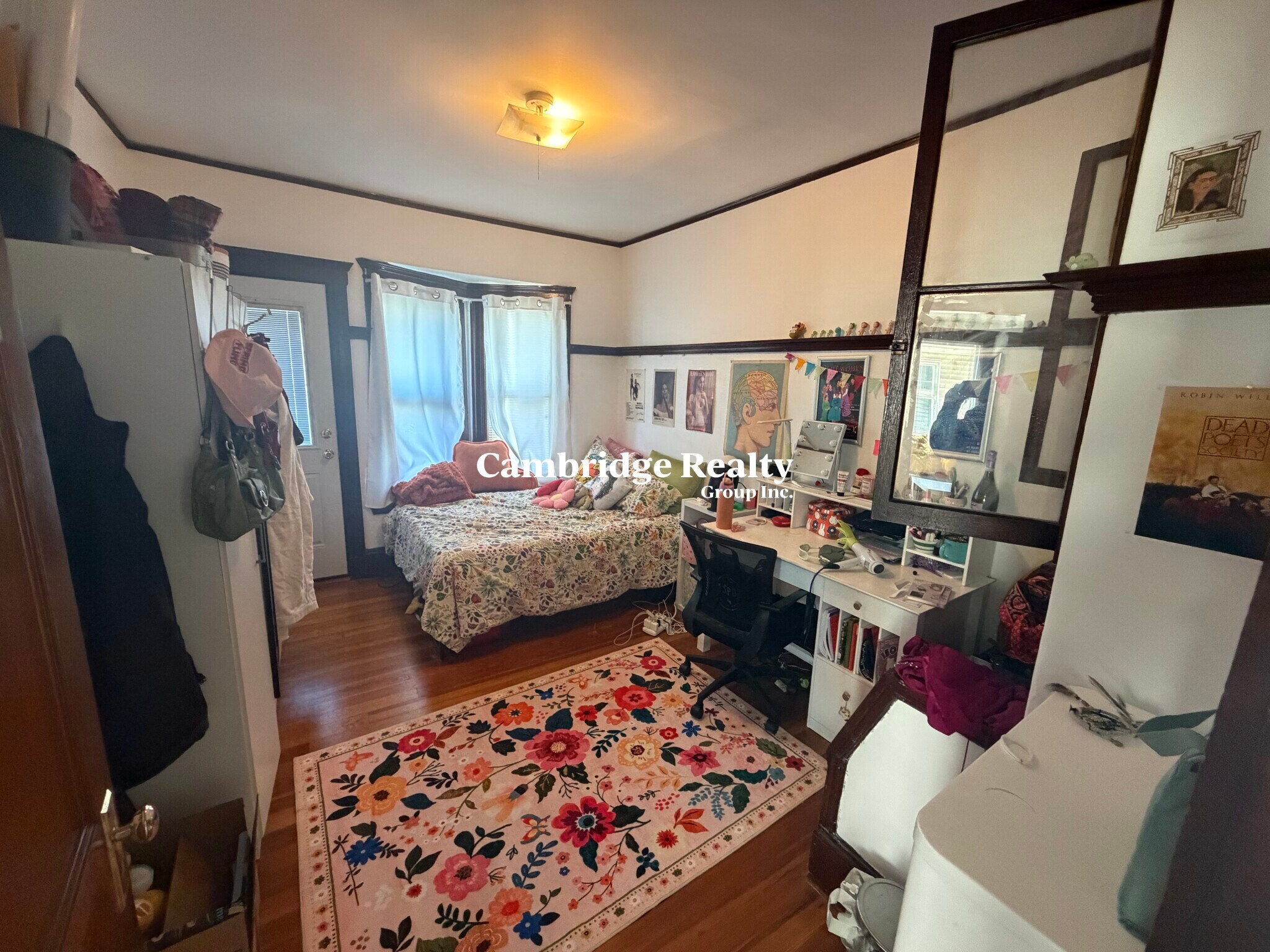 Building Photo - 100 W Adams St