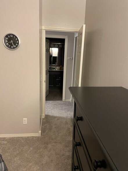 Building Photo - 2137 Troy Ct