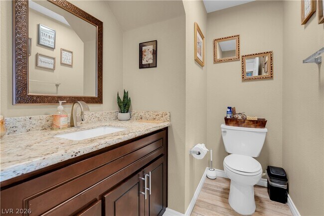 Building Photo - 3949 N Rhine Way